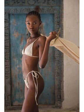 ✨ BELLE THE LABEL PALMERA BIKINI ✨